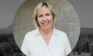 Chapel event graphic featuring University Dr. Susan Wendel against a mountain landscape.