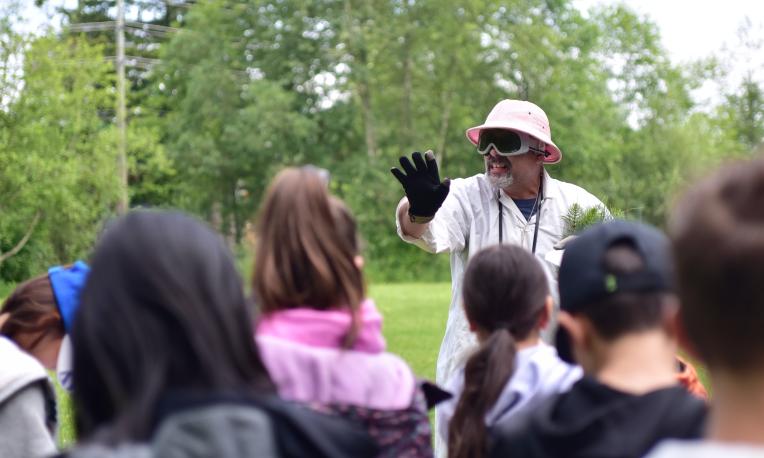 News Elementary Long-Running Salmon Program 03