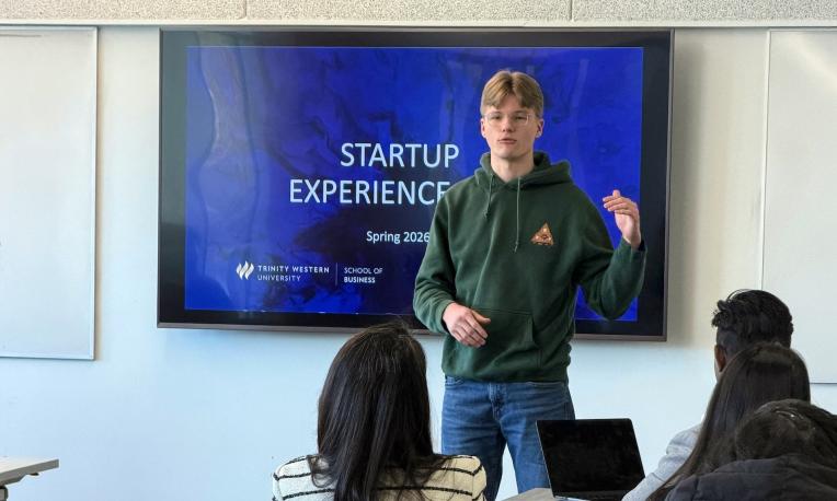 Torge Stehr pitched his startup