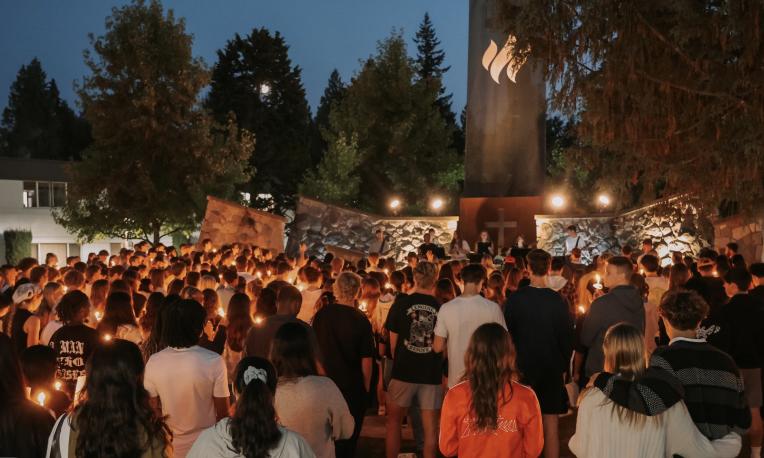 Pillar Candle Light Service Chapel