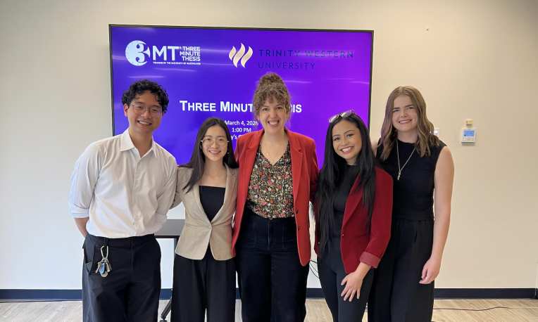 Five students compete in a thesis competition