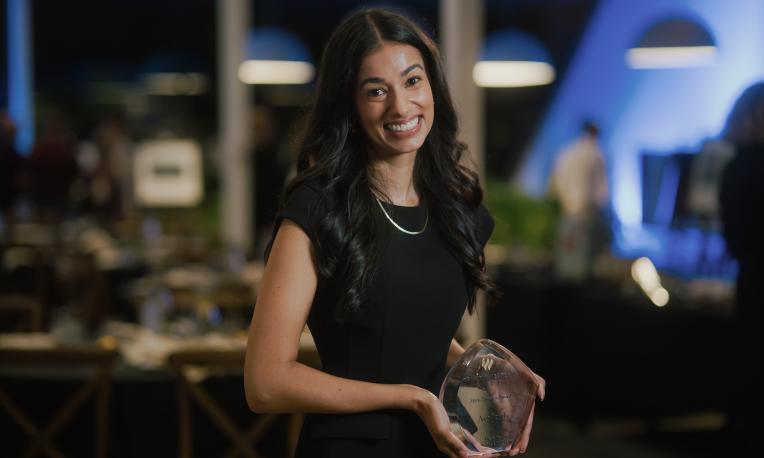 Mandelena Chetty with her Alumni Award