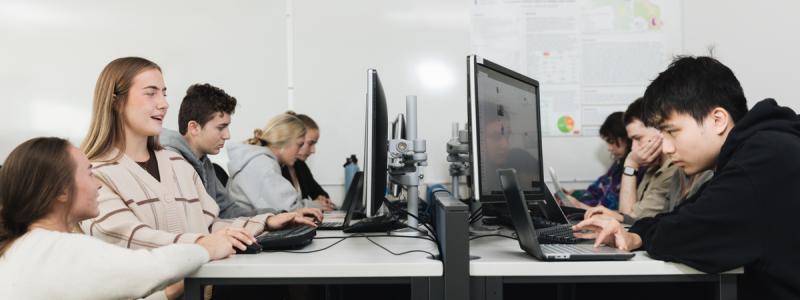 students working in a computer lab