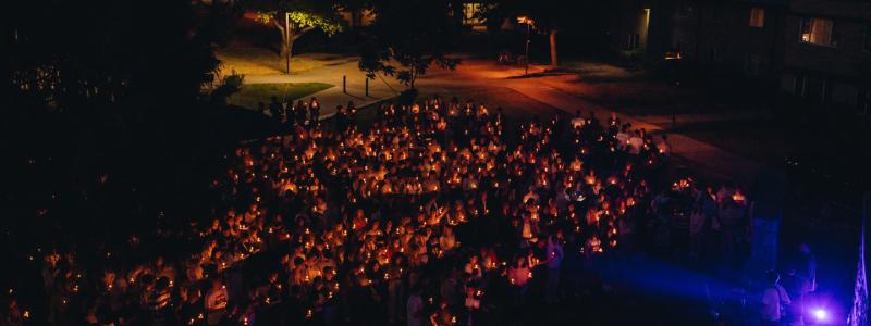 candlelight worship service