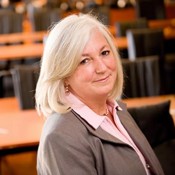 Andrea Soberg headshot