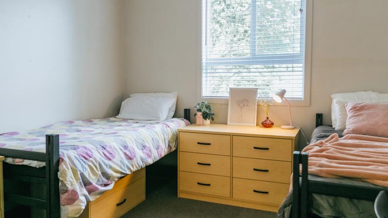 skidmore dorm room