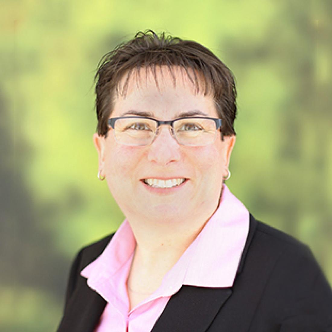 Shawna Nist headshot