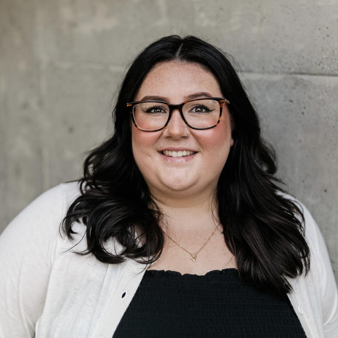 headshot image of Adrianna Valenzuela
