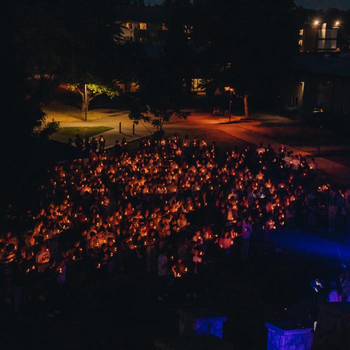 candlelight worship service