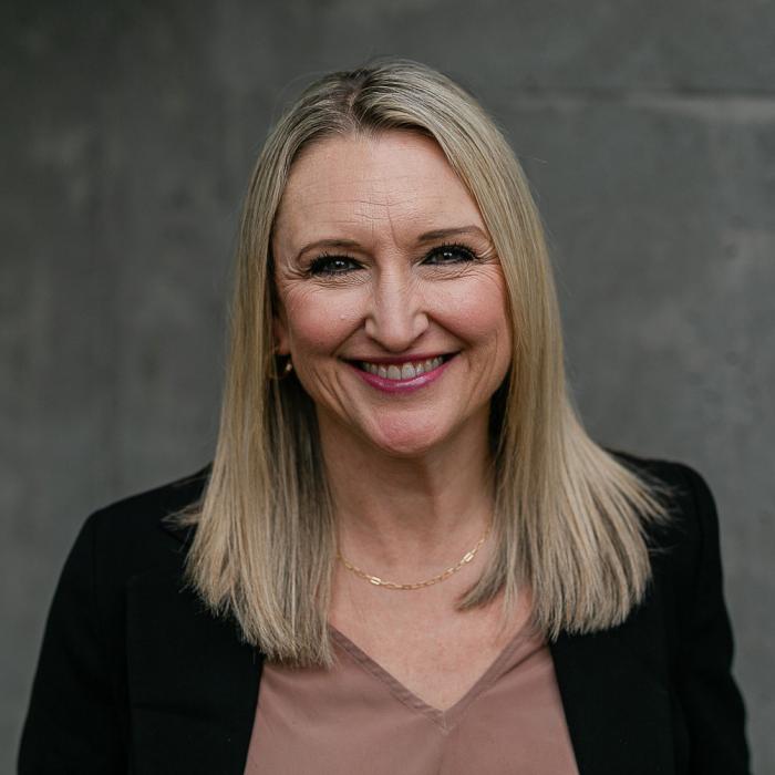 Hilz Angela